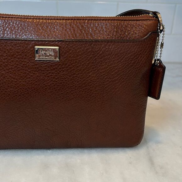 Coach Pebbled Leather Crossbody Shoulder Bag - Picture 3 of 15